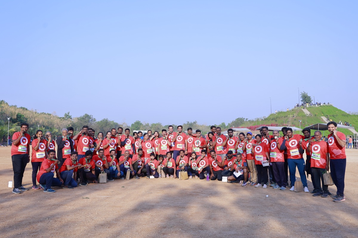 Runners with medals